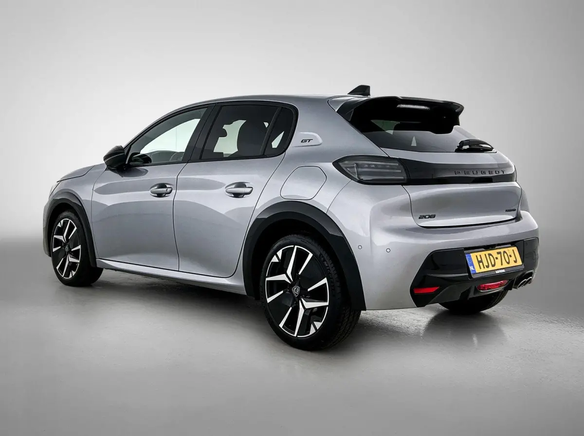 GT Hybrid 145pk Automaat | Navigatie | 360° Camera | Climate Control | Adaptieve Cruise Control | Parkeersensoren v+a | Armsteun | Keyless | Full Led koplampen | Dodehoeksensor| Leder/stof 