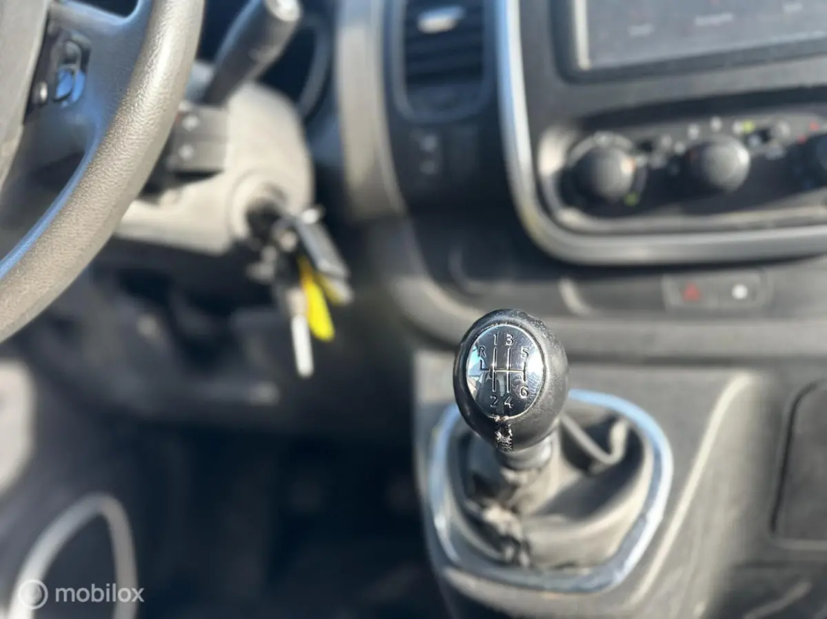 bestel 1.6 dCi T29 L2H1 Générique AC Cruise