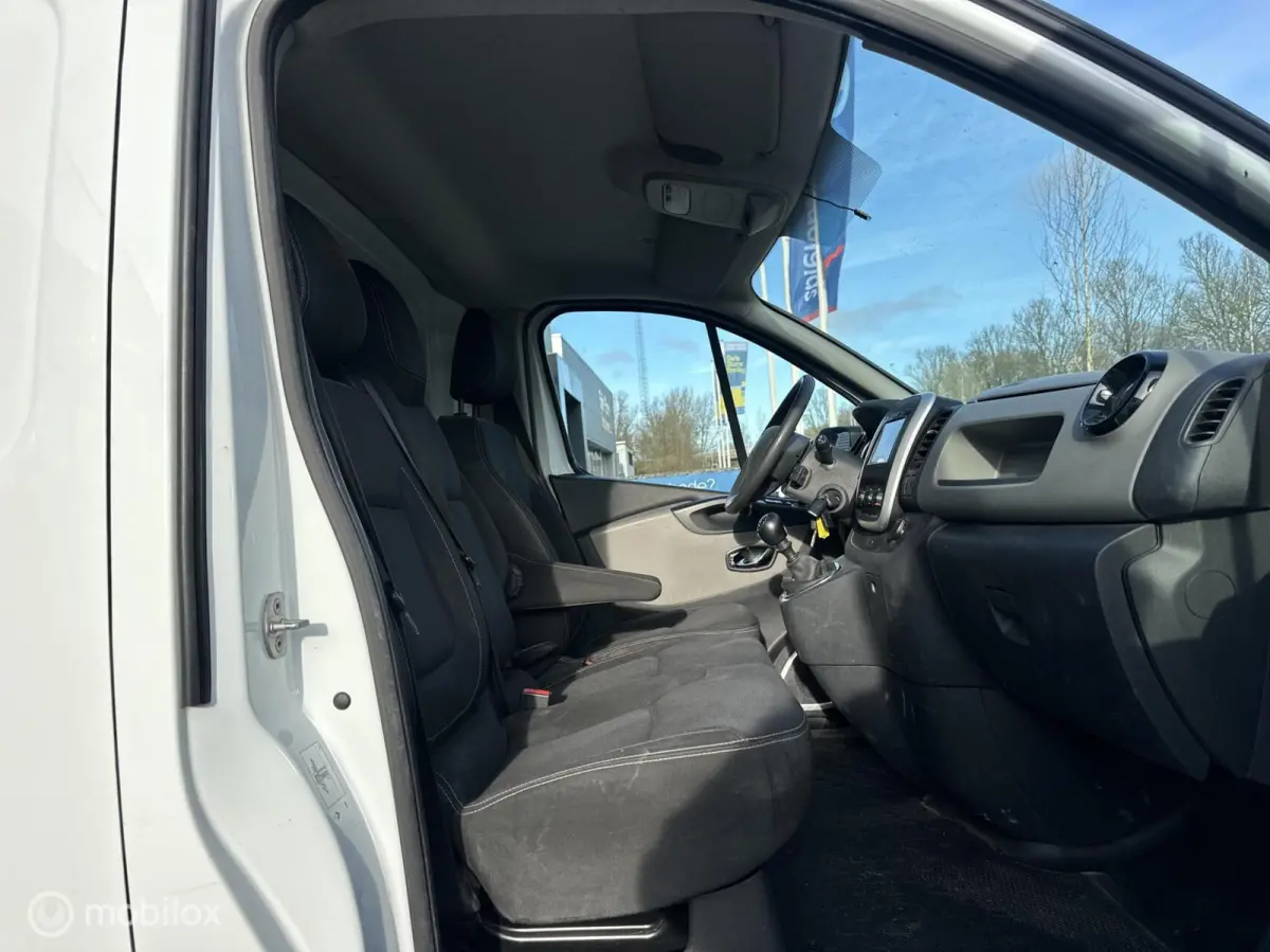 bestel 1.6 dCi T29 L2H1 Générique AC Cruise