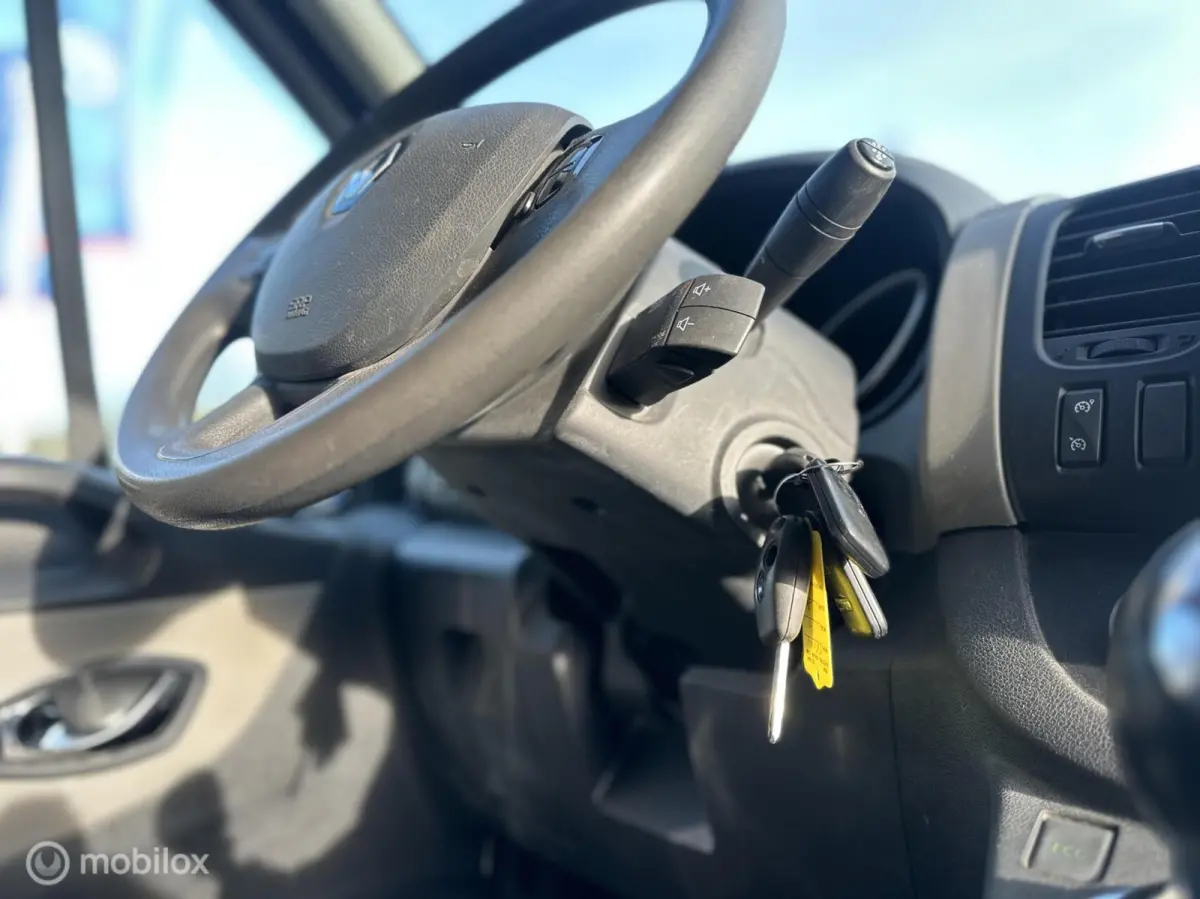 bestel 1.6 dCi T29 L2H1 Générique AC Cruise