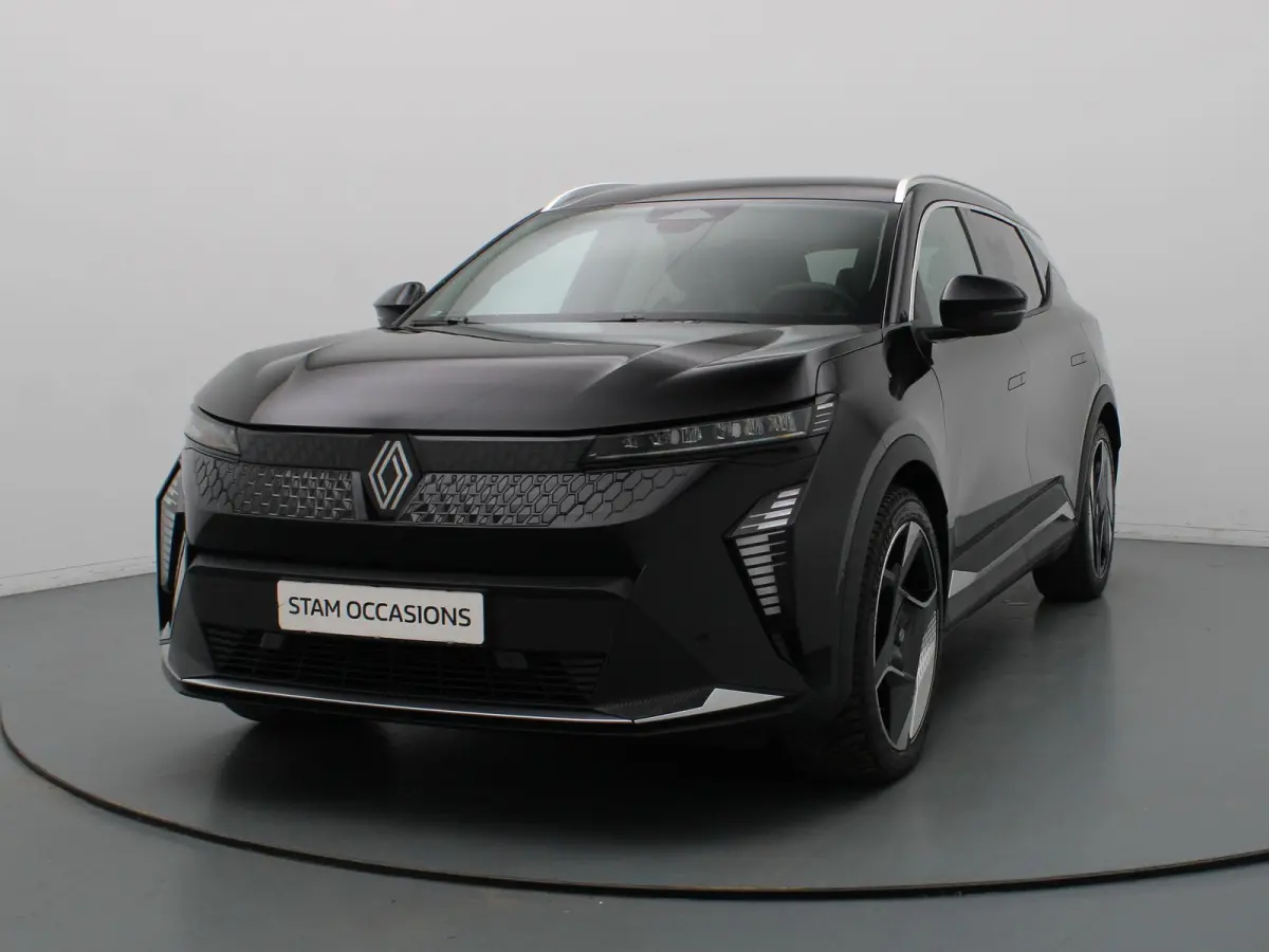 220pk long range iconic Automaat Harman Kardon | Camera | Adapt. Cruise | Parkeersens. v+a | Stoel-/stuurverw.