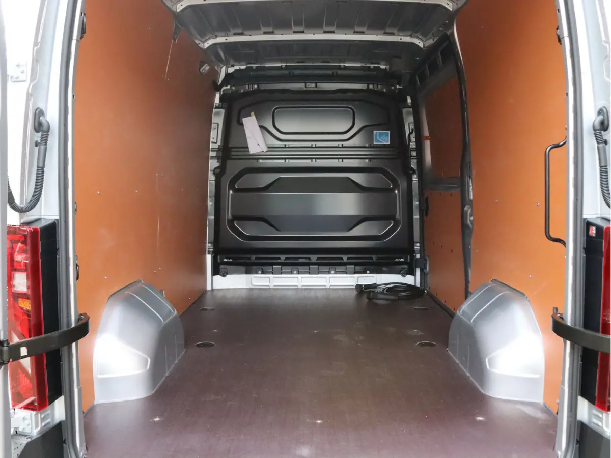 T35 L2H2 Advance long range 87 kWh Climate control | Navig | Trekhaak