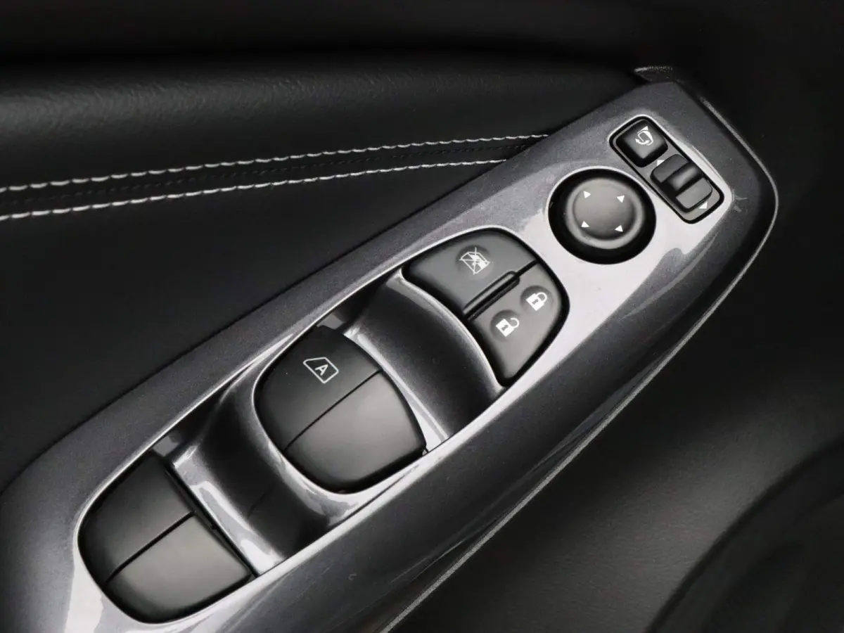 114pk DIG-T N-Connecta 360° Camera | Adapt. cruise | Carplay | Parksens. | Stoel-/stuur-/voorruitverw.