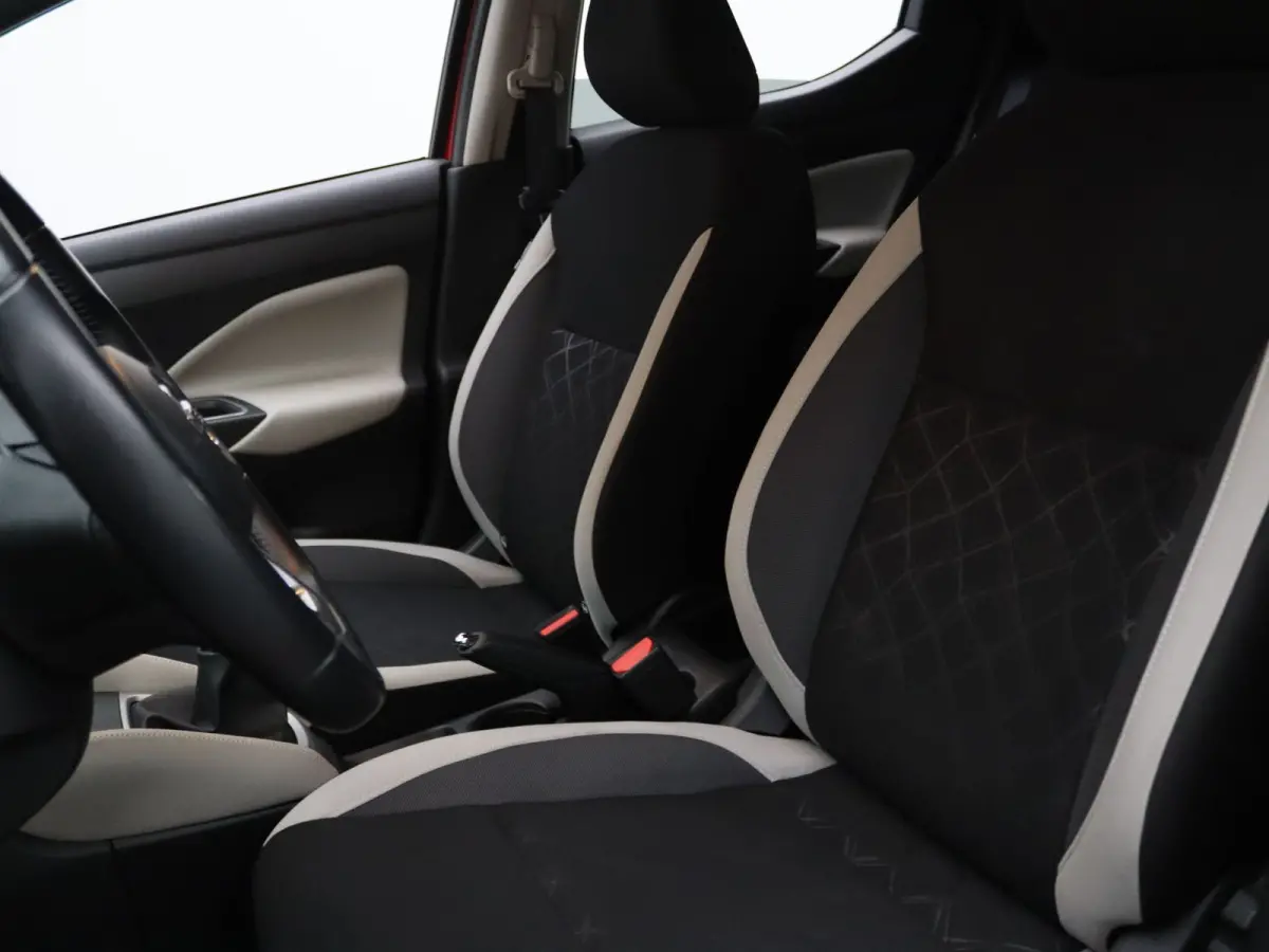 IG-T N-Connecta 100pk Camera | Cruise | Climate | Navi | Parkeersens. achter