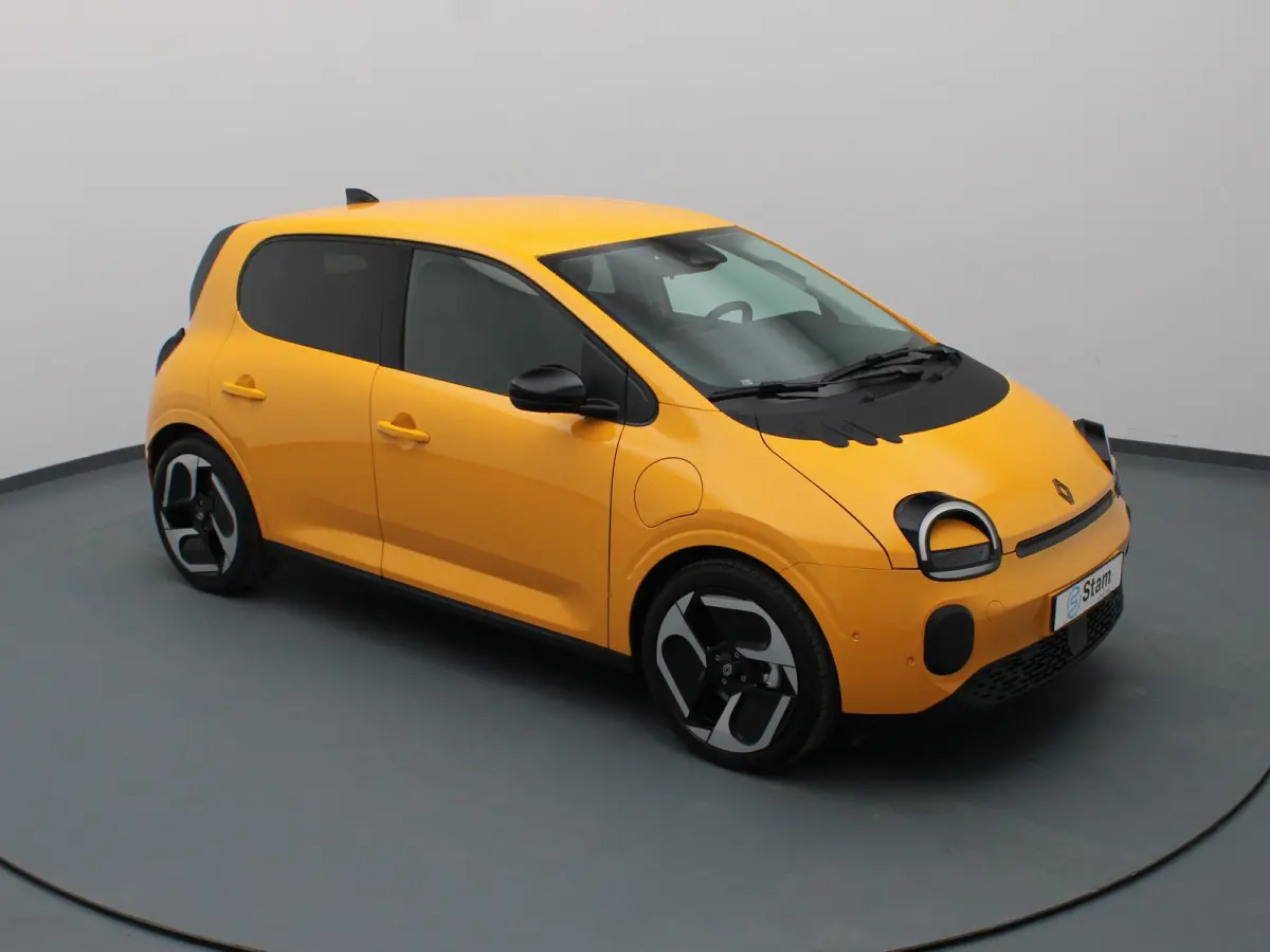 urban range techno 27.5 kWh Camera | Adapt. Cruise | Navi | Parkeersens. v+a | Stoelverw.