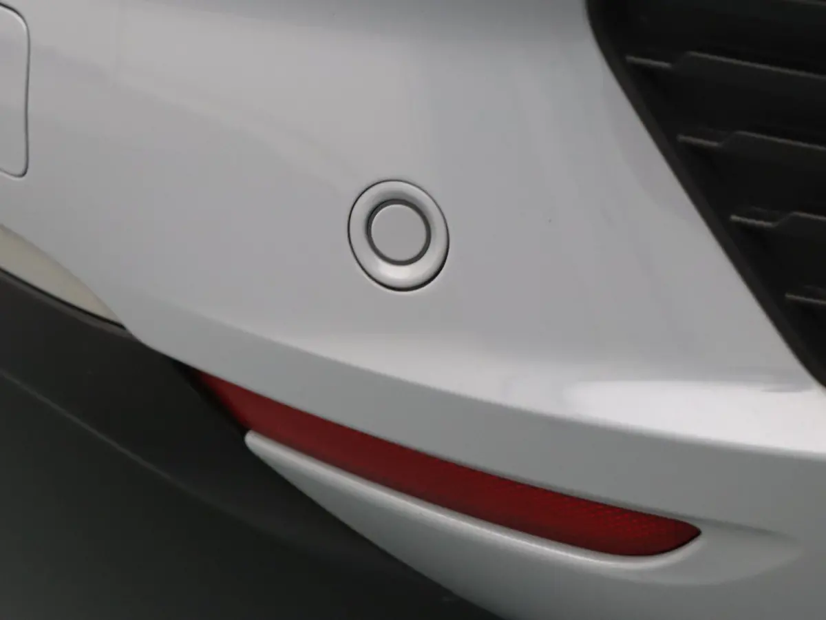 E-Tech Full Hybrid techno 145pk Camera | Cruise | Parkeersens. v+a | Stoel-/stuurverw.