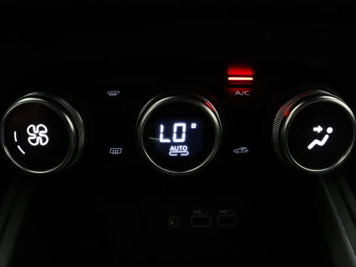 E-Tech Full Hybrid techno 145pk Camera | Cruise | Parkeersens. v+a | Stoel-/stuurverw.