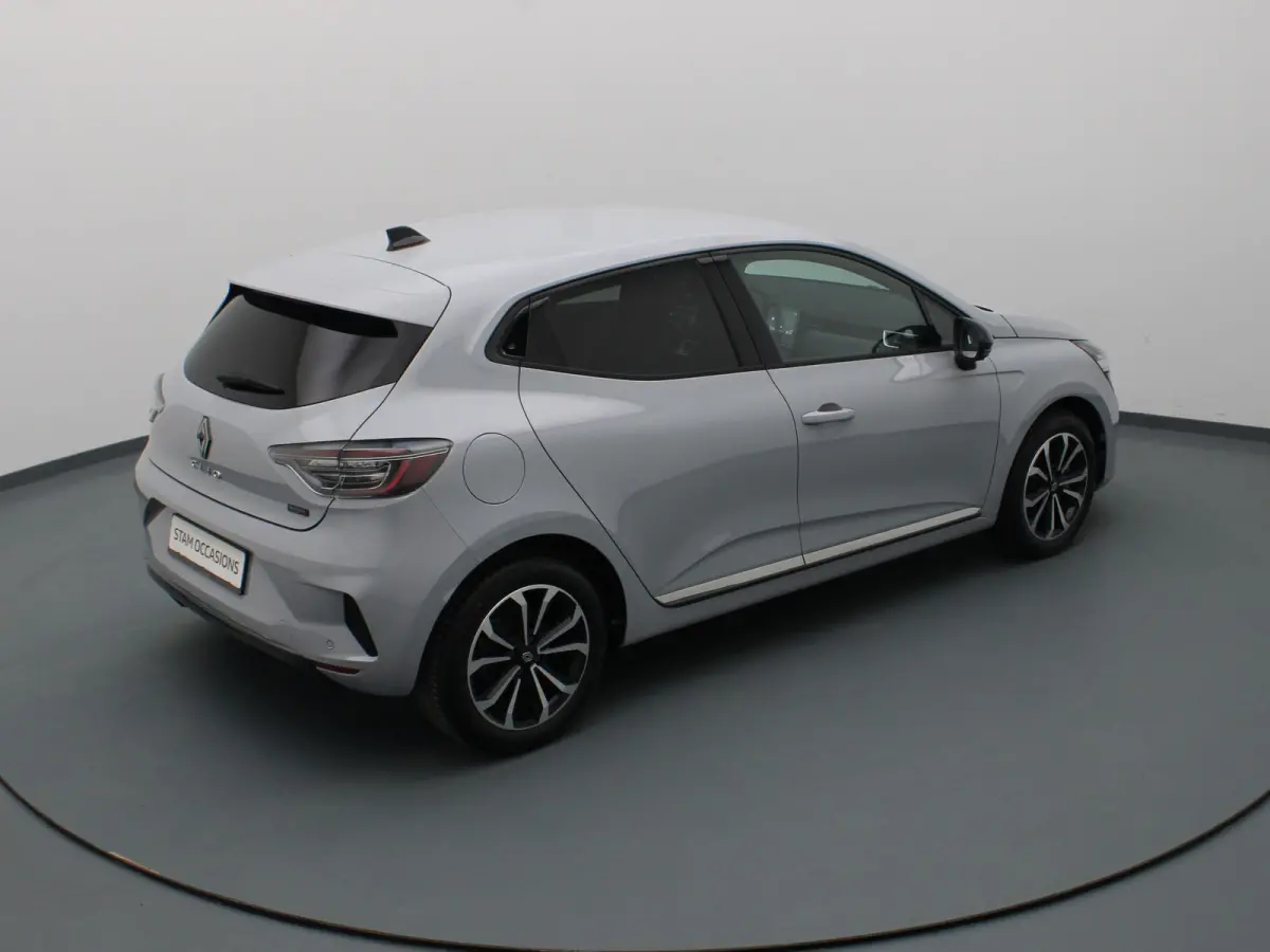 E-Tech Full Hybrid techno 145pk Camera | Cruise | Parkeersens. v+a | Stoel-/stuurverw.