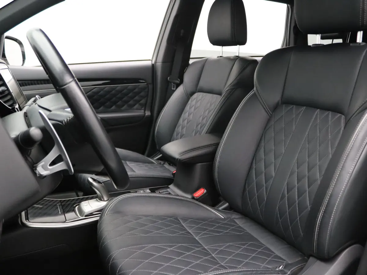 225pk PHEV Intense+ 360° Camera | Cruise | Parkeersens. v+a | Stoel-/stuurverw.