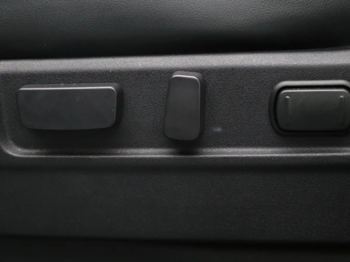 225pk PHEV Intense+ 360° Camera | Cruise | Parkeersens. v+a | Stoel-/stuurverw.
