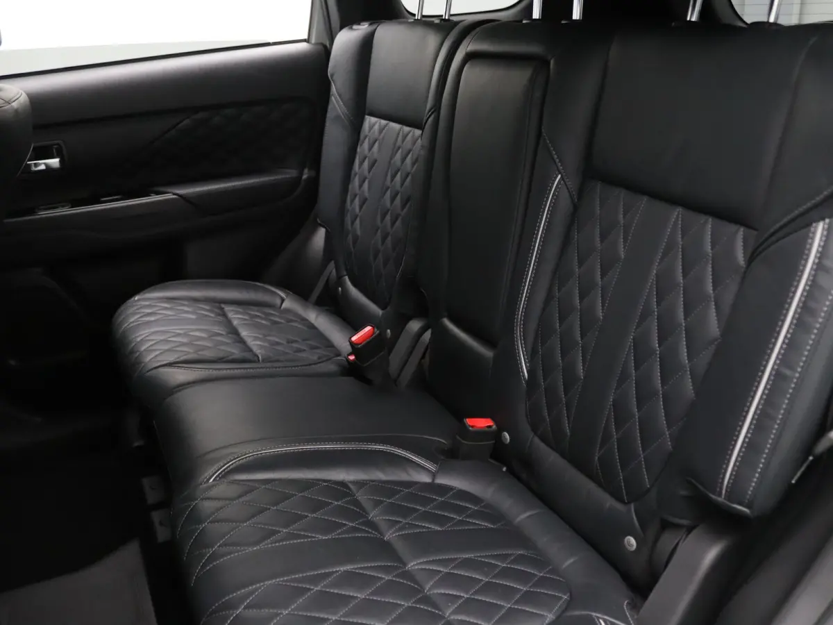 225pk PHEV Intense+ 360° Camera | Cruise | Parkeersens. v+a | Stoel-/stuurverw.