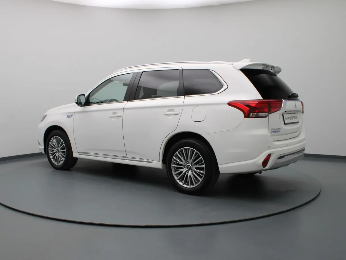 225pk PHEV Intense+ 360° Camera | Cruise | Parkeersens. v+a | Stoel-/stuurverw.