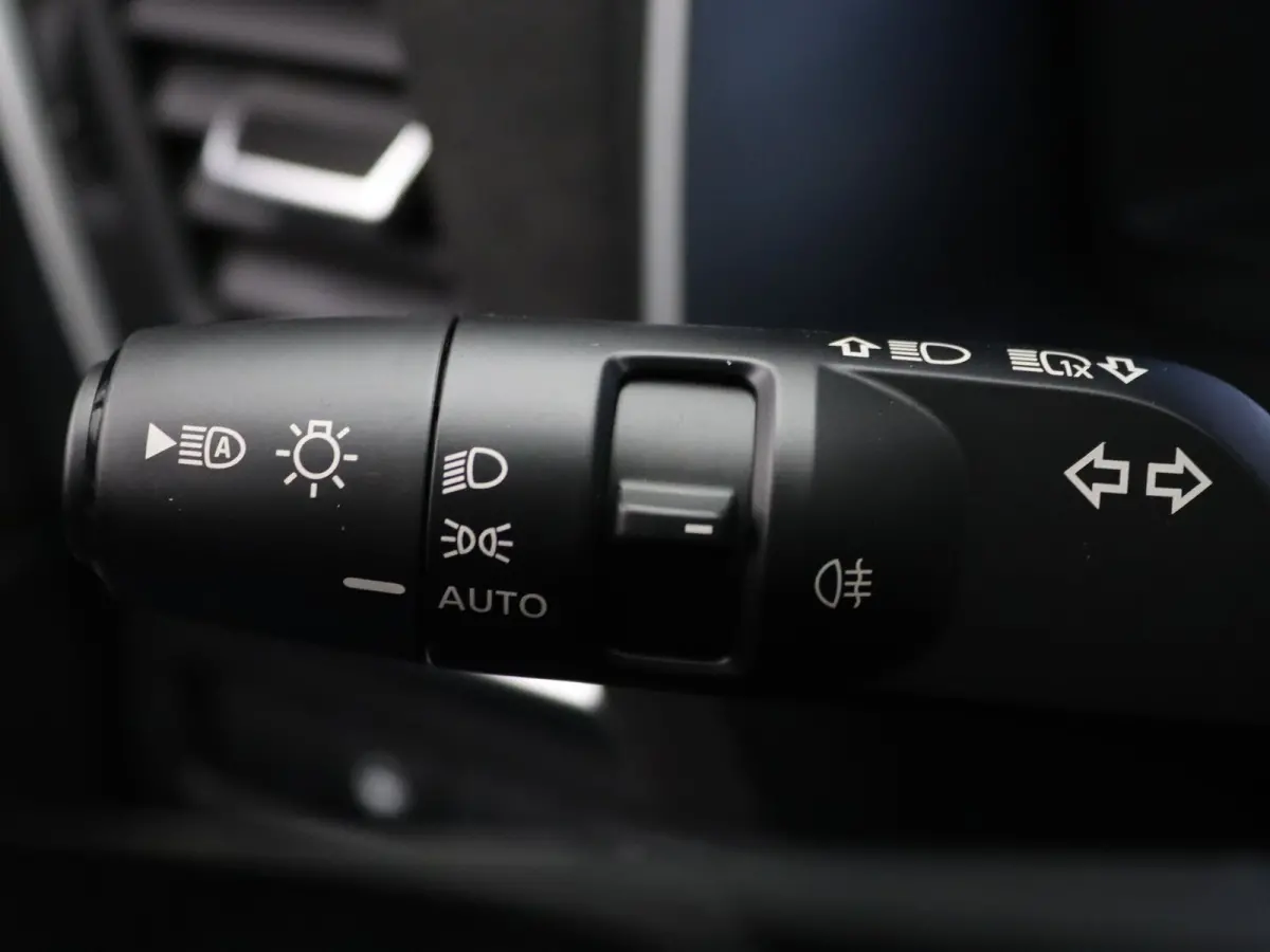 e-Power Tekna Plus 205pk BOSE | Head-Up | 360° Camera | Stoel-/stuur-/voorruitverw. | Panoramadak