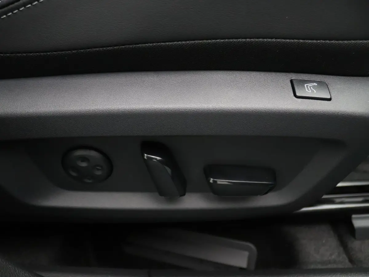 e-Power Tekna Plus 205pk BOSE | Head-Up | 360° Camera | Stoel-/stuur-/voorruitverw. | Panoramadak