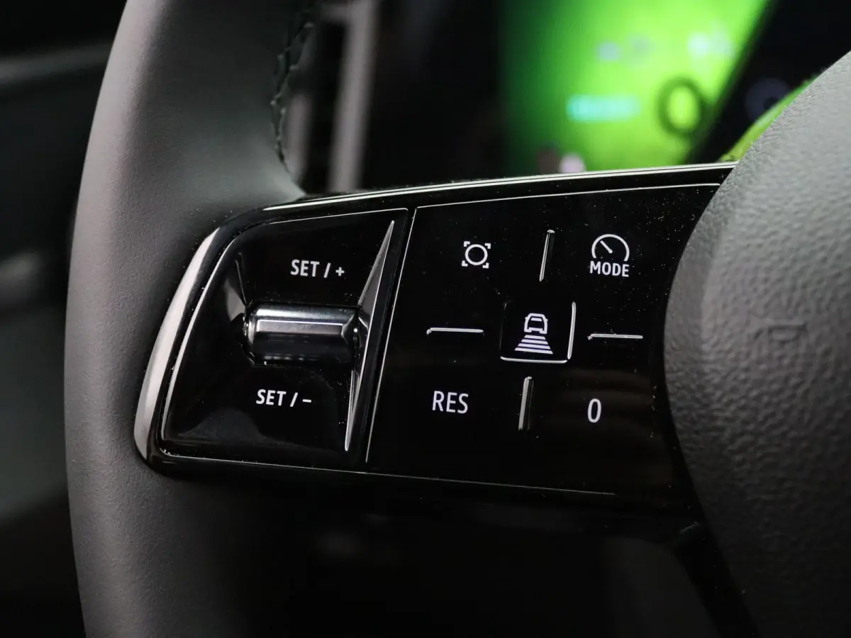 comfort range Evolution 60 kWh Achteruitrijcamera | Navig | Cruise control adaptief