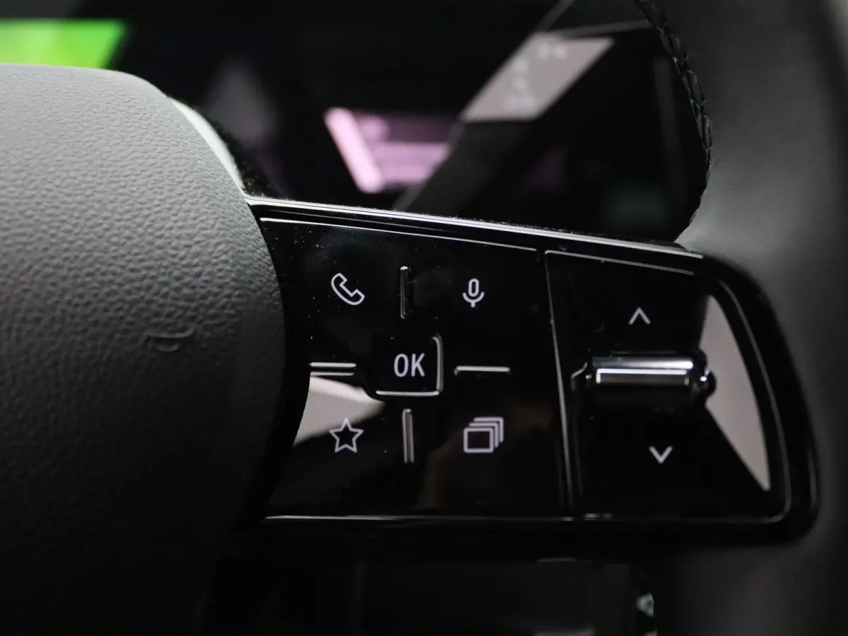 comfort range Evolution 60 kWh Achteruitrijcamera | Navig | Cruise control adaptief