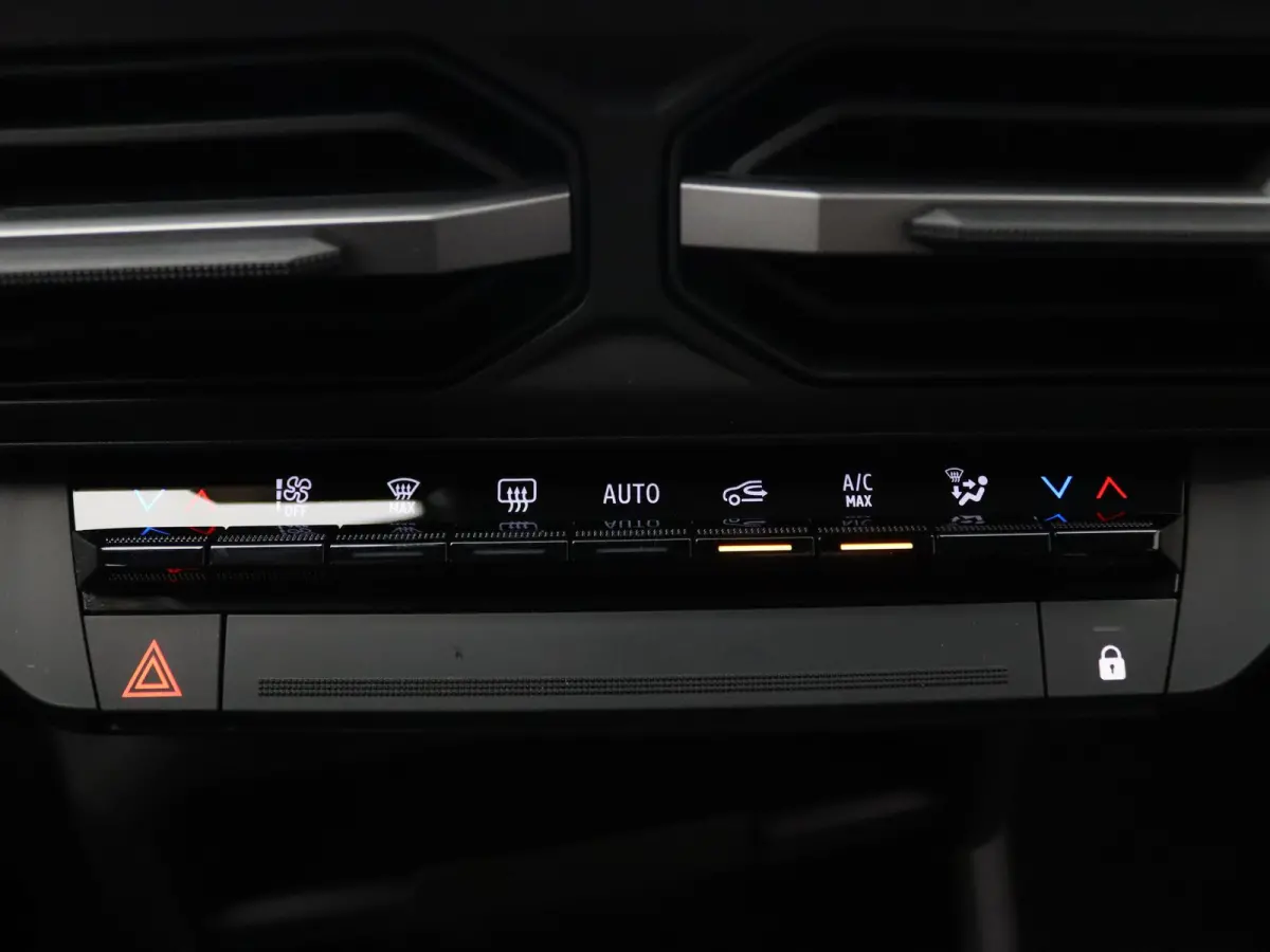 Hybrid Expression 155pk 360° Camera | Cruise | Parkeersens. v+a | Stoel-/stuur-/voorruitverw.