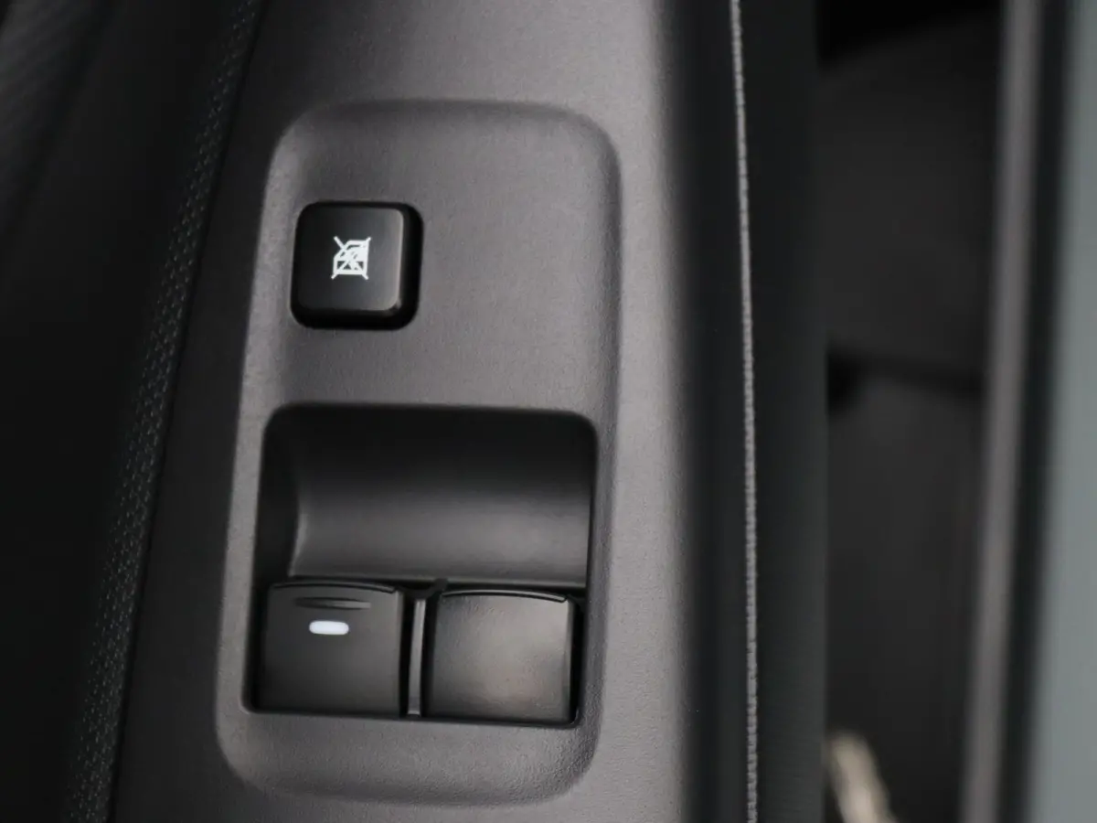 70pk Active Airco | Carplay