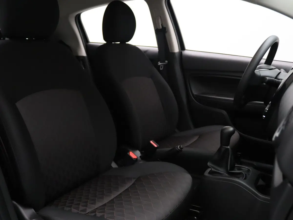 70pk Active Airco | Carplay