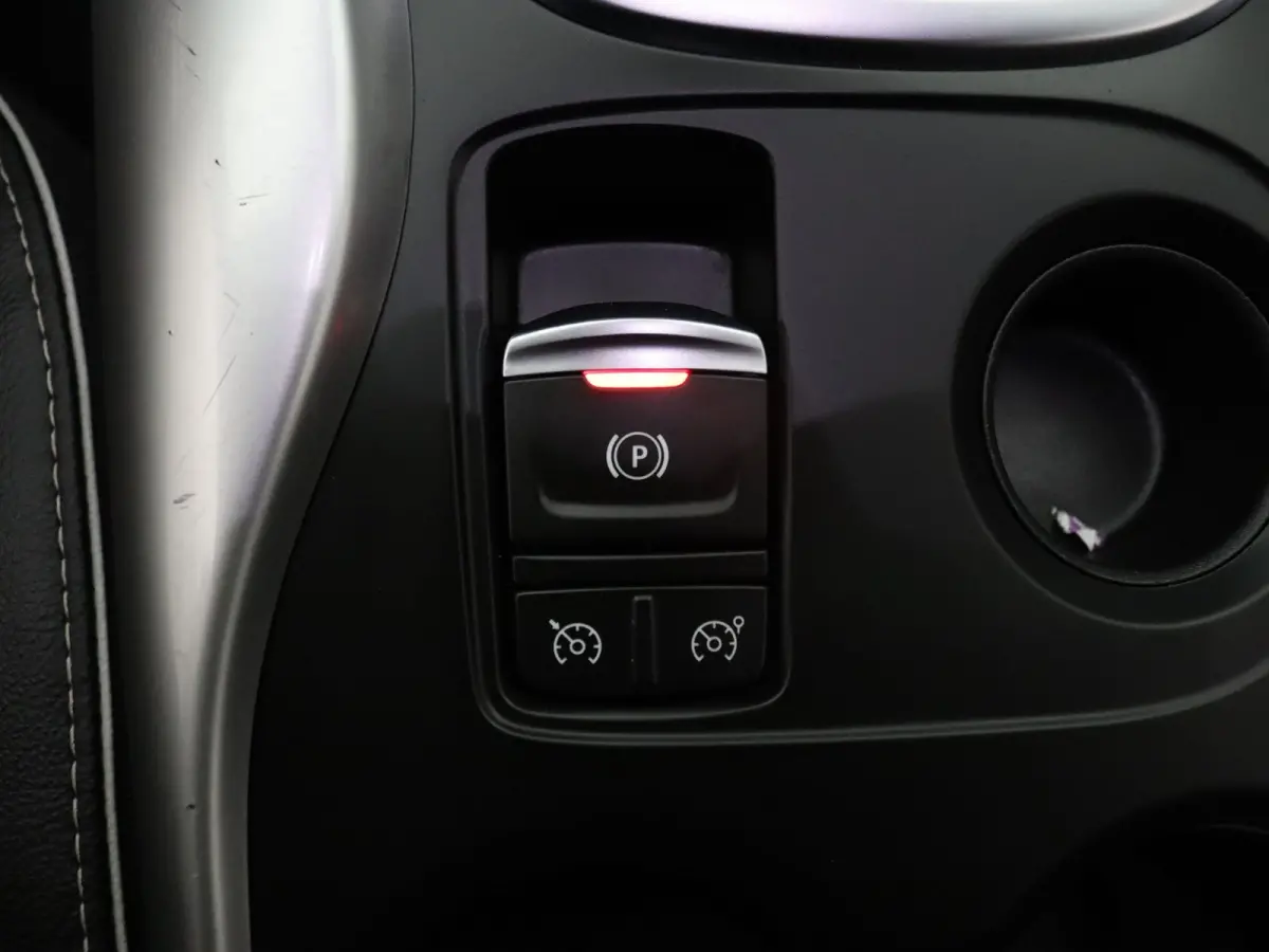 130pk TCe BOSE EDC/Automaat Camera | Cruise | Navi | Parkeersens. v+a | Trekhaak