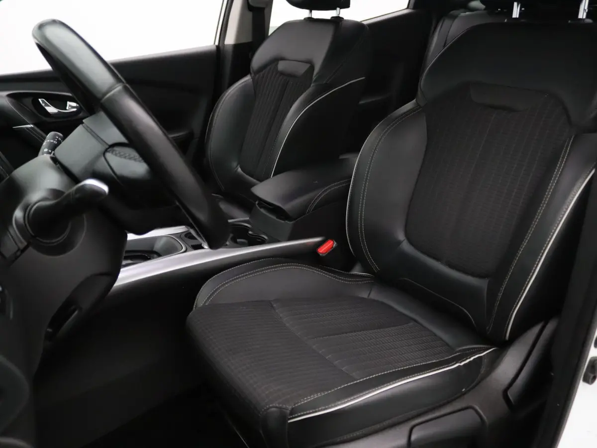 130pk TCe BOSE EDC/Automaat Camera | Cruise | Navi | Parkeersens. v+a | Trekhaak