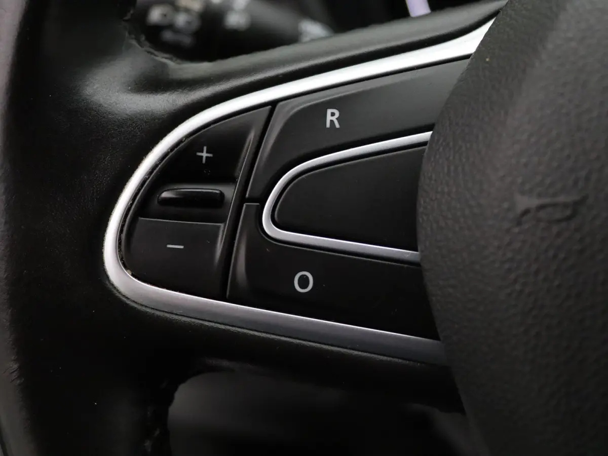 130pk TCe BOSE EDC/Automaat Camera | Cruise | Navi | Parkeersens. v+a | Trekhaak