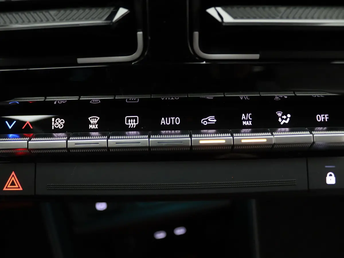 comfort range Roland-Garros 52 kWh Harman Kardon | Camera | Adapt. Cruise | Parkeersens. v+a | Stoel-/stuurverw.