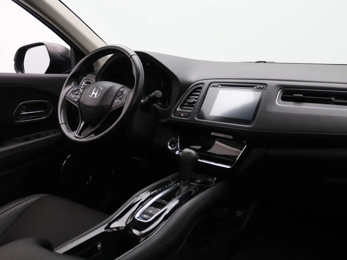 i-VTEC Executive 130pk Camera | Parkeersens. v+a | Stoelverw. | Panoramadak