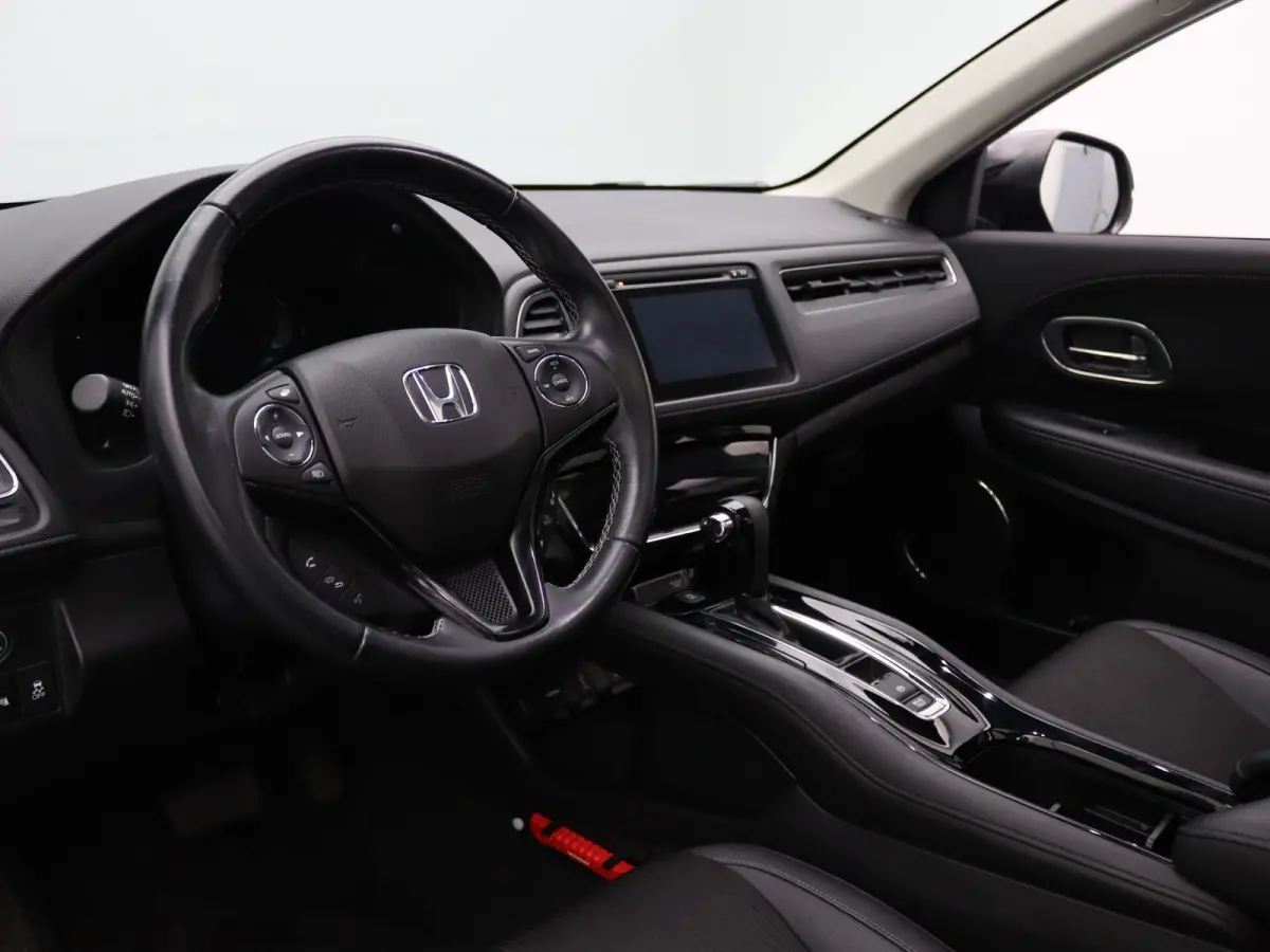 i-VTEC Executive 130pk Camera | Parkeersens. v+a | Stoelverw. | Panoramadak