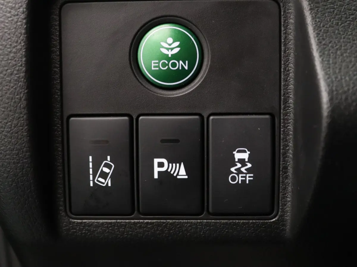 i-VTEC Executive 130pk Camera | Parkeersens. v+a | Stoelverw. | Panoramadak