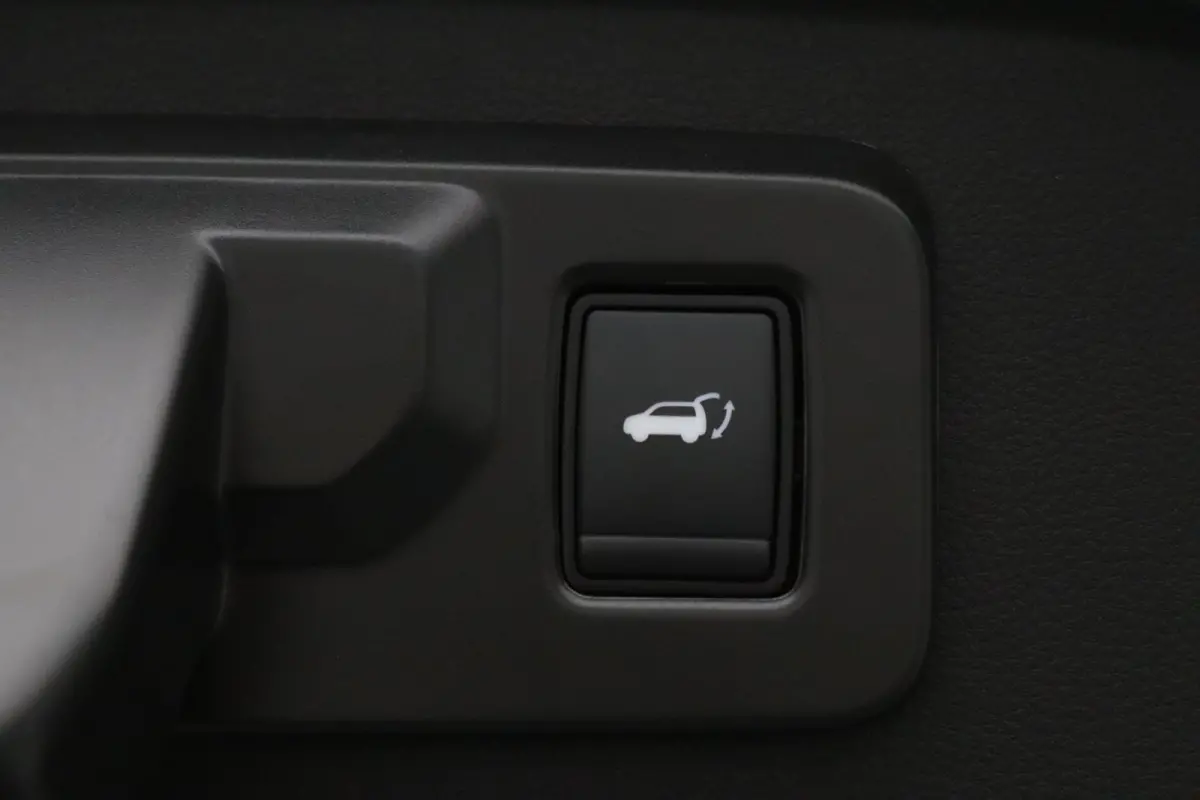 E-Tech Hybrid 200pk esprit Alpine 7p. 360° Camera | Harman Kardon | Head-Up | Adapt. Cruise | Parkeersens. v+a | Stoel-/stuur-/voorruitverw. | Panoramadak