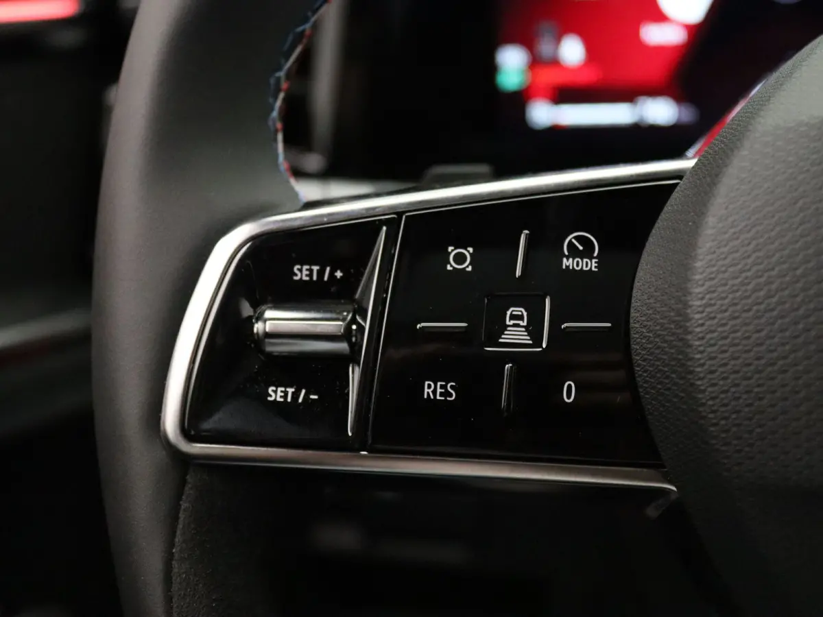 E-Tech Hybrid 200pk esprit Alpine 7p. 360° Camera | Harman Kardon | Head-Up | Adapt. Cruise | Parkeersens. v+a | Stoel-/stuur-/voorruitverw. | Panoramadak
