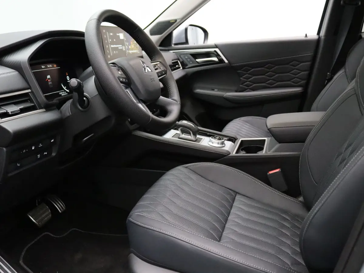 306pk PHEV Instyle Lederen bekleding | Navig | Rondomzicht Camera