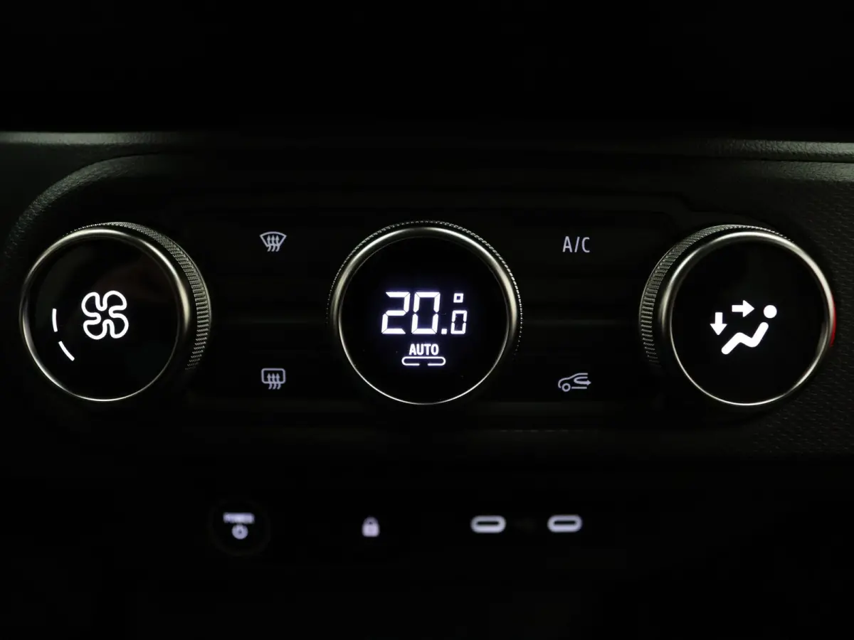 urban range techno 27.5 kWh Camera | Adapt. Cruise | Parkeersens. v+a | Stoelverw.