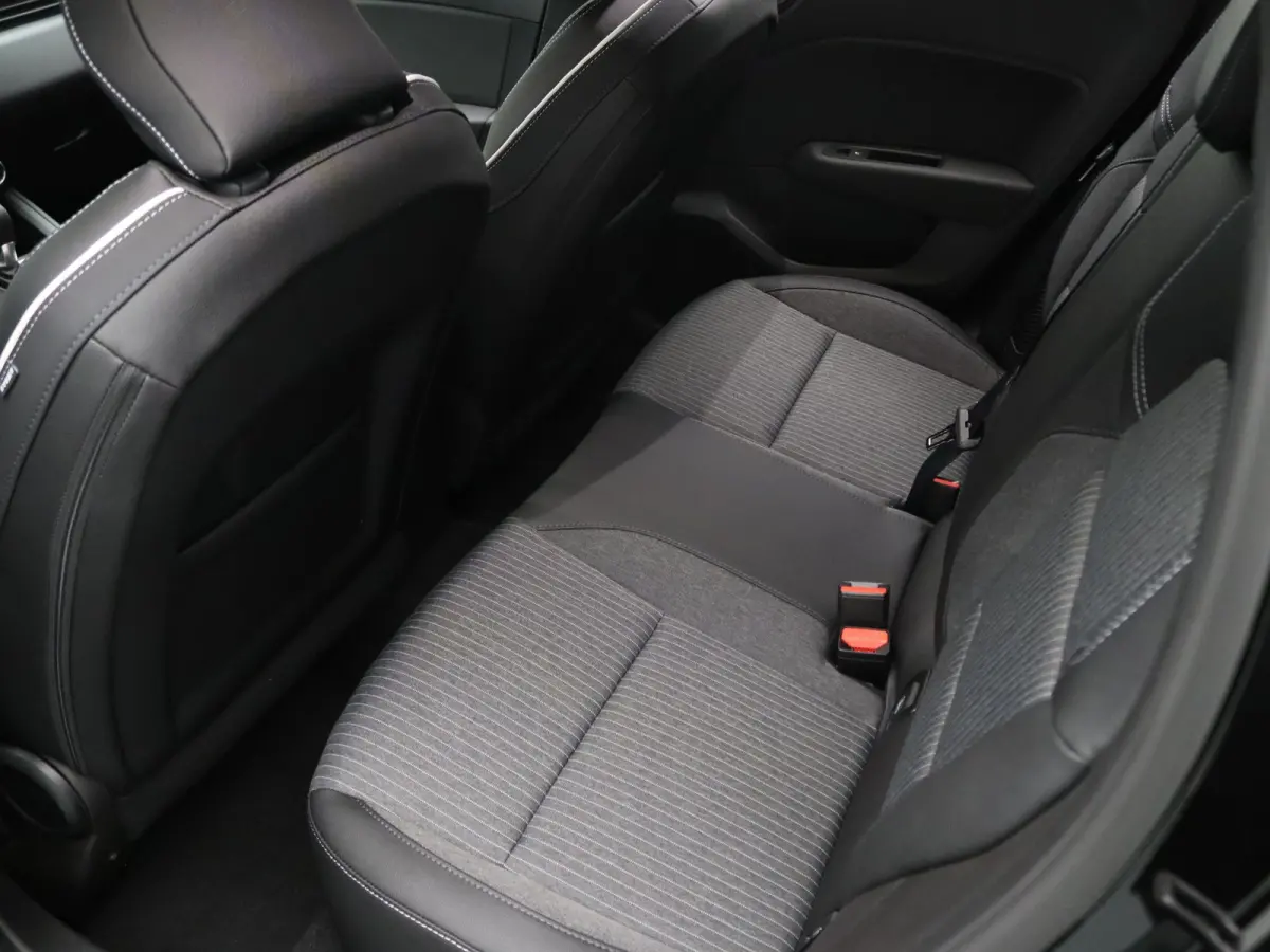 145pk HEV Intense+ Automaat Camera | Adapt. Cruise | Parkeersens. v+a | Stoel-/stuurverw.