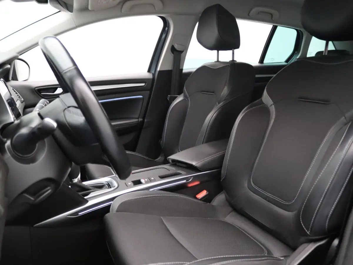 Estate Plug-In Hybrid 160pk Techno Automaat Camera | Cruise | Navi | Parkeersens. v+a | Stoel-/stuurverw.