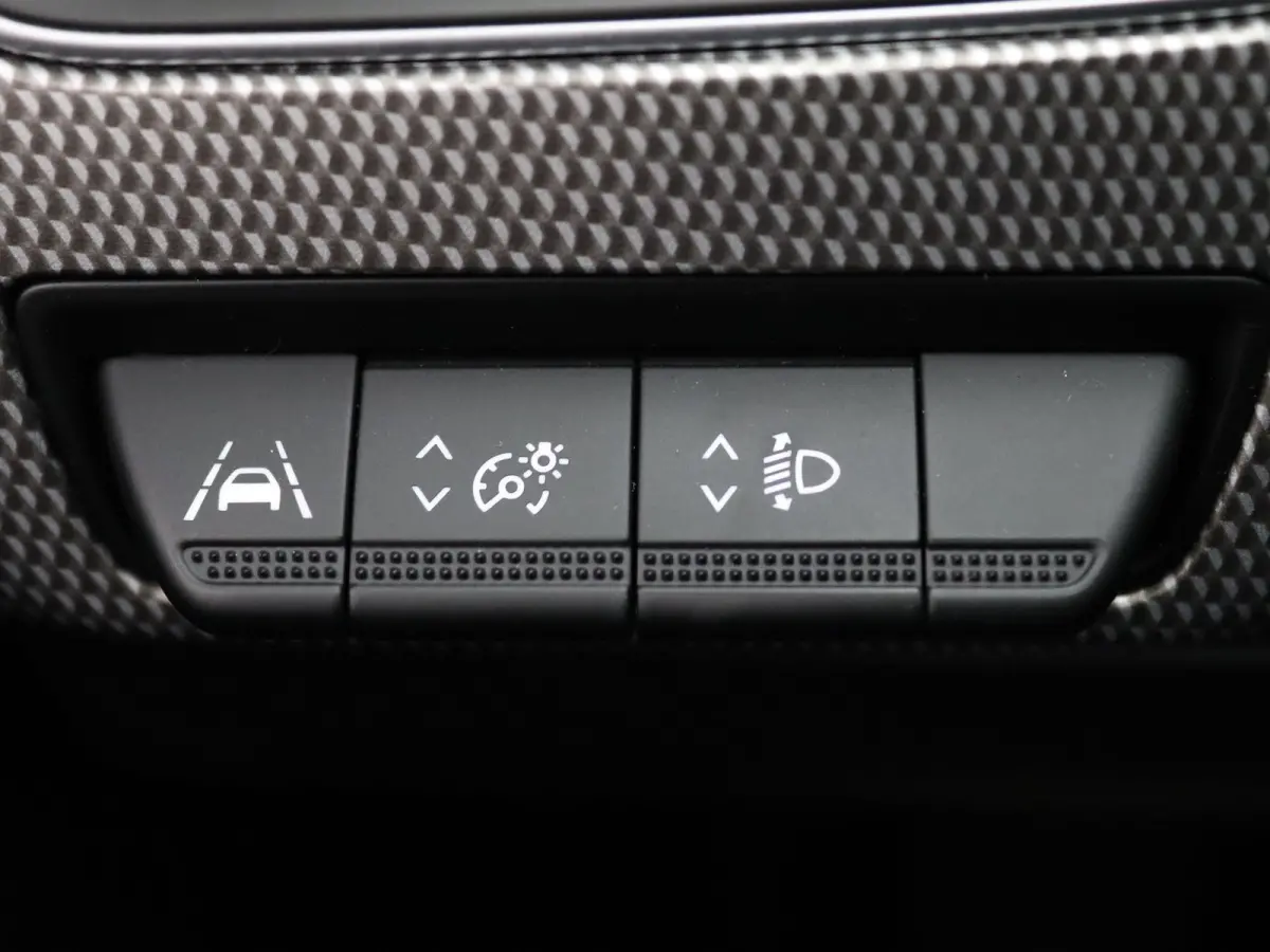 E-Tech Hybrid 145pk Intens Camera | Adapt. Cruise | Navi | Parkeersens. v+a