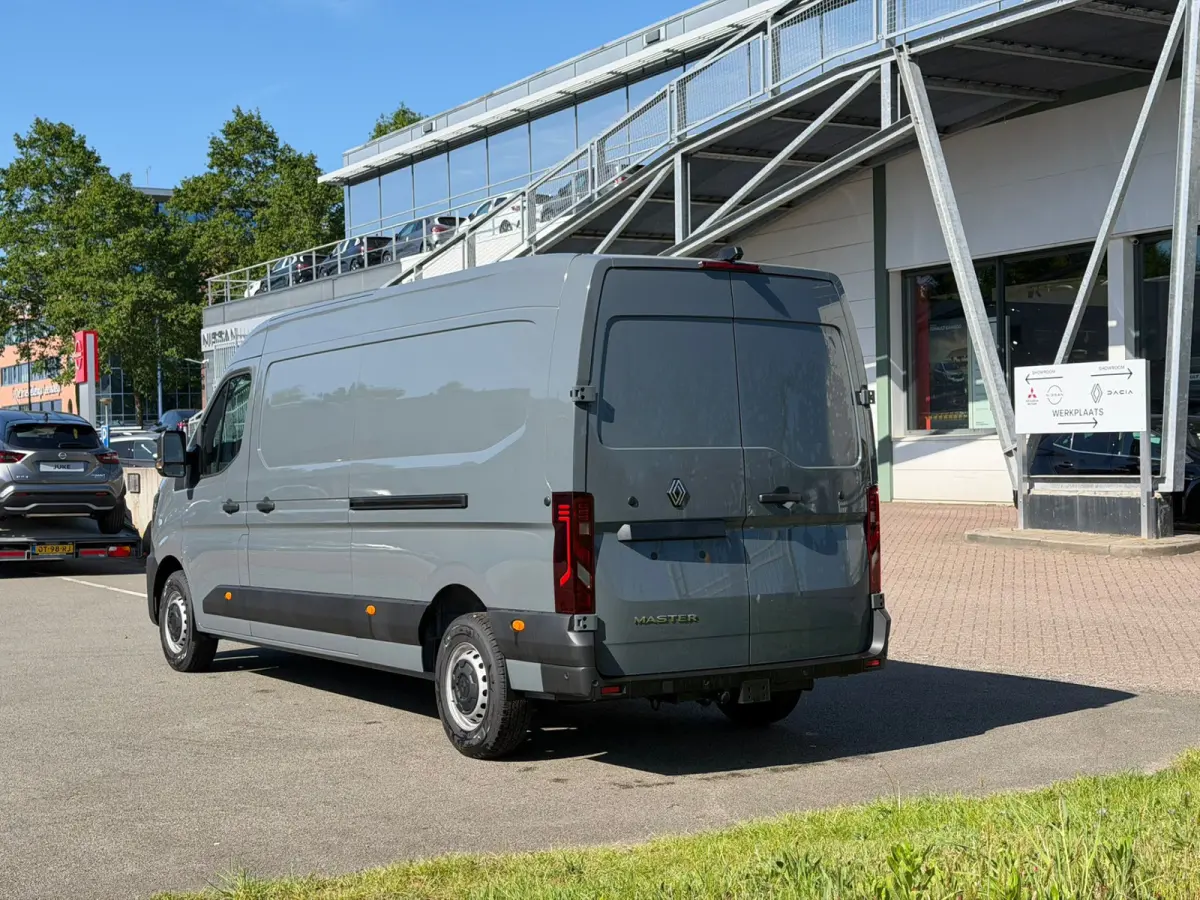 T35 2.0 dCi 150 L3H2 Advance Cruise | Navi | Parkeersensoren achter | Trekhaak | Schuideur Links en Rechts