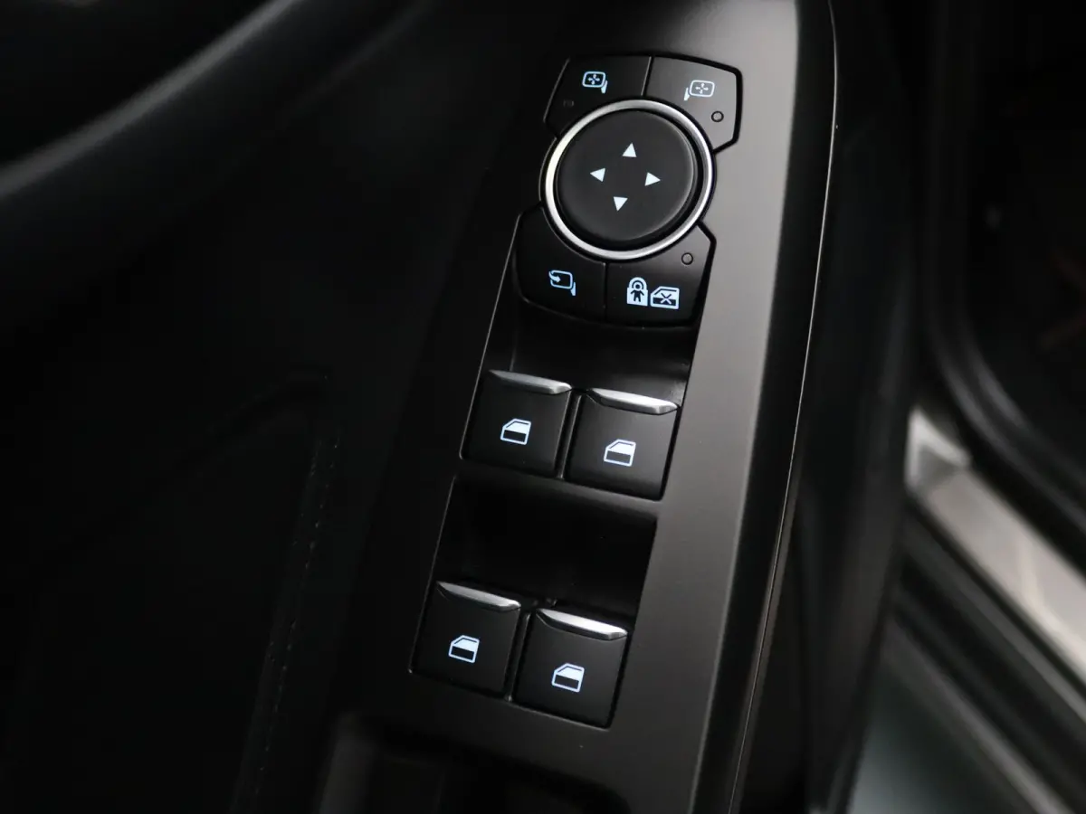 EcoBoost Hybrid ST Line X Business 155pk Camera | Cruise | Parkeersens. v+a | Stoel-/stuur-/voorruitverw.