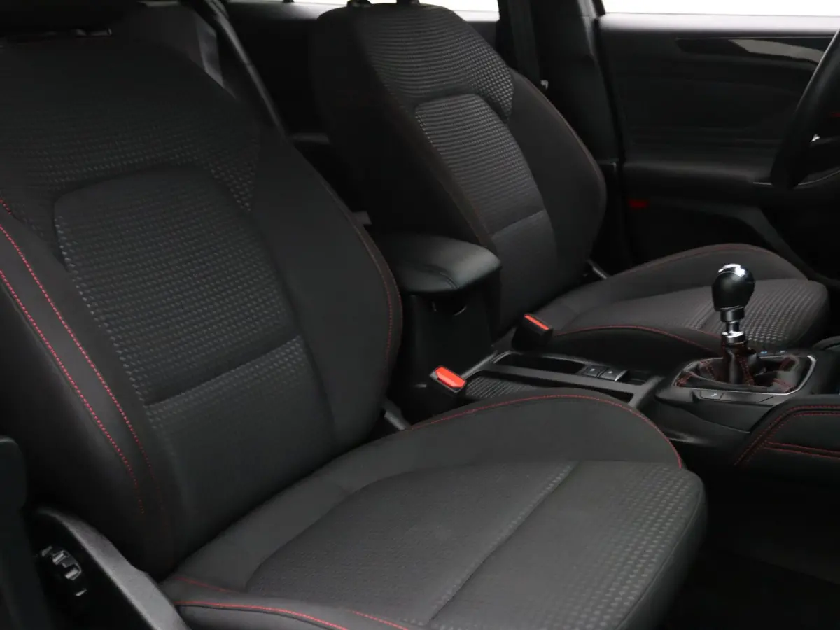 EcoBoost Hybrid ST Line X Business 155pk Camera | Cruise | Parkeersens. v+a | Stoel-/stuur-/voorruitverw.