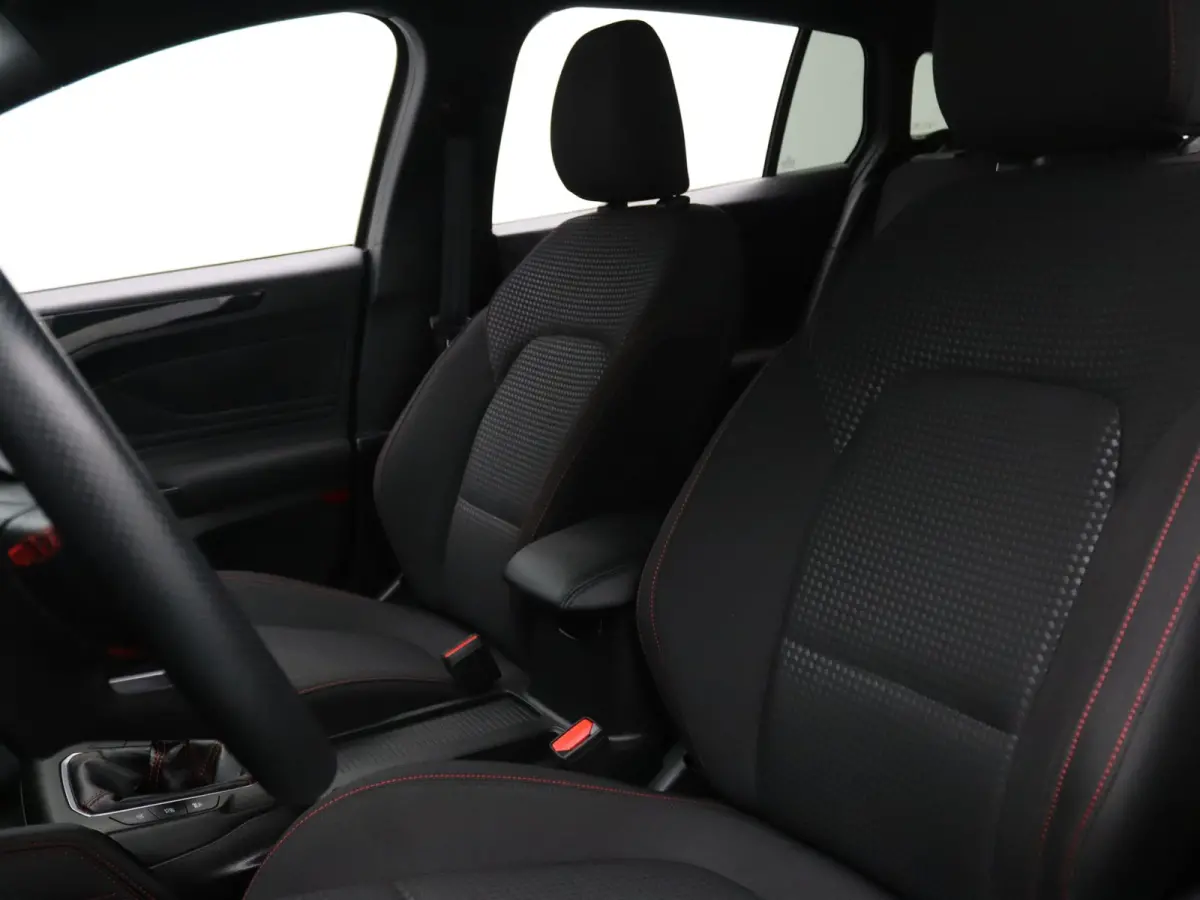 EcoBoost Hybrid ST Line X Business 155pk Camera | Cruise | Parkeersens. v+a | Stoel-/stuur-/voorruitverw.