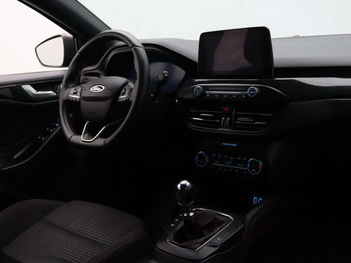EcoBoost Hybrid ST Line X Business 155pk Camera | Cruise | Parkeersens. v+a | Stoel-/stuur-/voorruitverw.