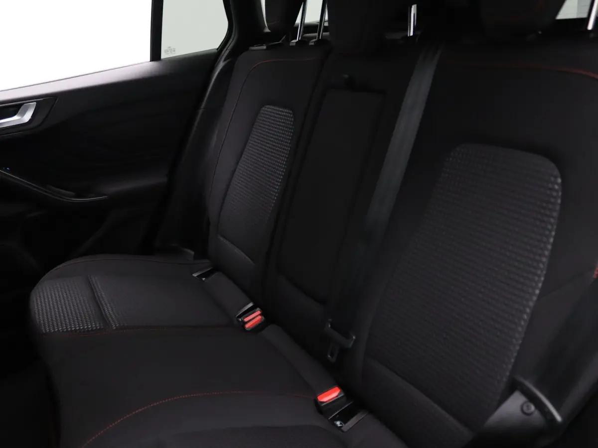EcoBoost Hybrid ST Line X Business 155pk Camera | Cruise | Parkeersens. v+a | Stoel-/stuur-/voorruitverw.