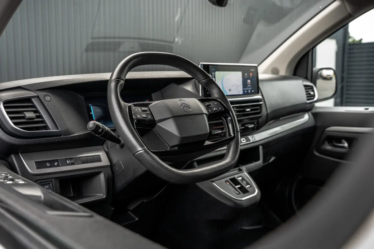 2.0 BlueHDi | 145 PK | AUT | Vitrual display | Camera | Carplay | Cruise | Airco | 3-Zits