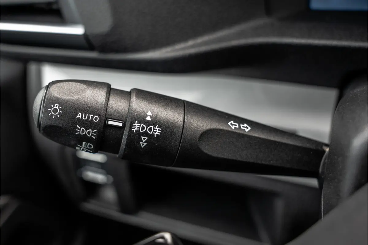 2.0 BlueHDi | 145 PK | AUT | Vitrual display | Camera | Carplay | Cruise | Airco | 3-Zits