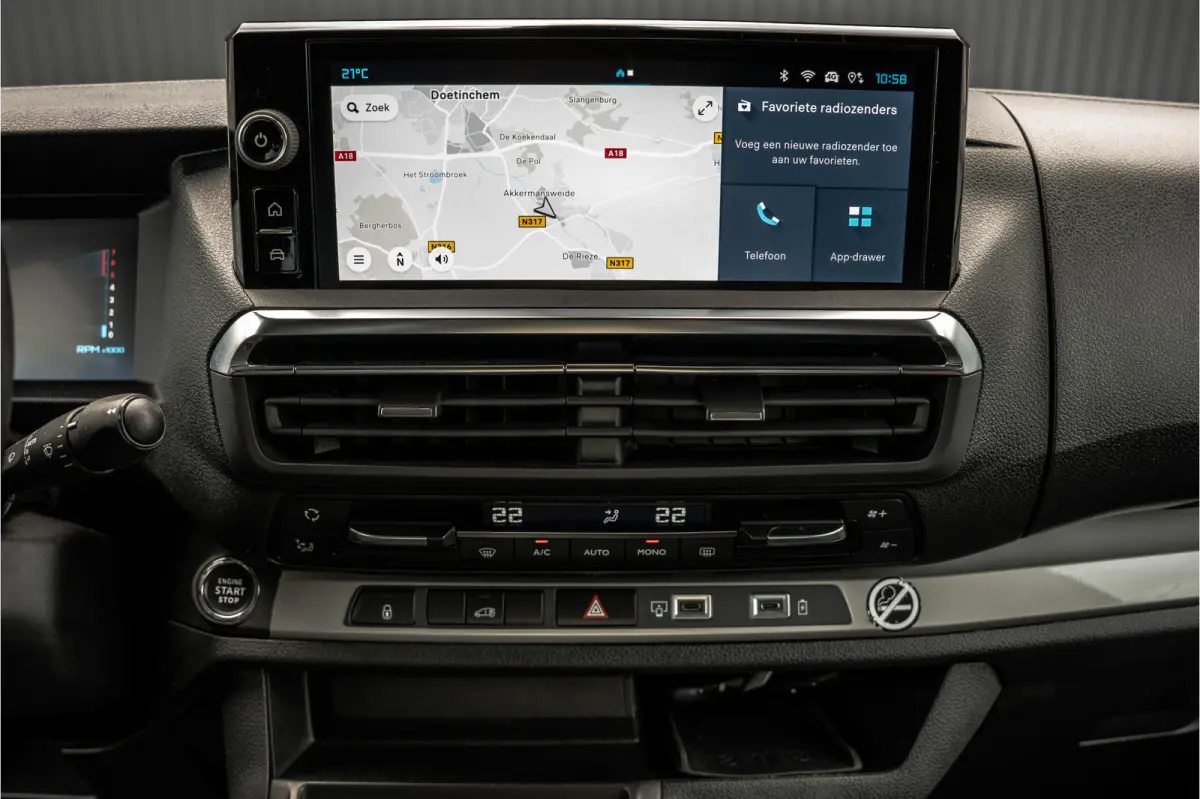 2.0 BlueHDi | 145 PK | AUT | Vitrual display | Camera | Carplay | Cruise | Airco | 3-Zits