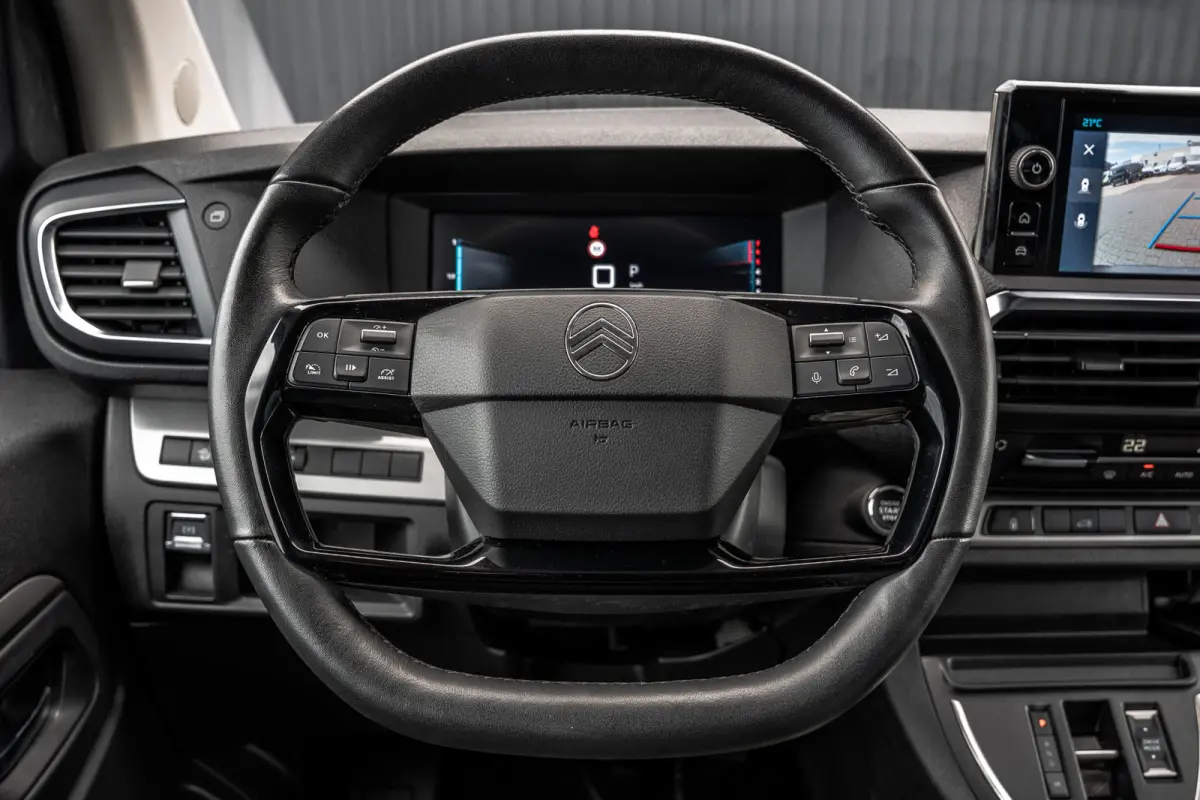 2.0 BlueHDi | 145 PK | AUT | Vitrual display | Camera | Carplay | Cruise | Airco | 3-Zits