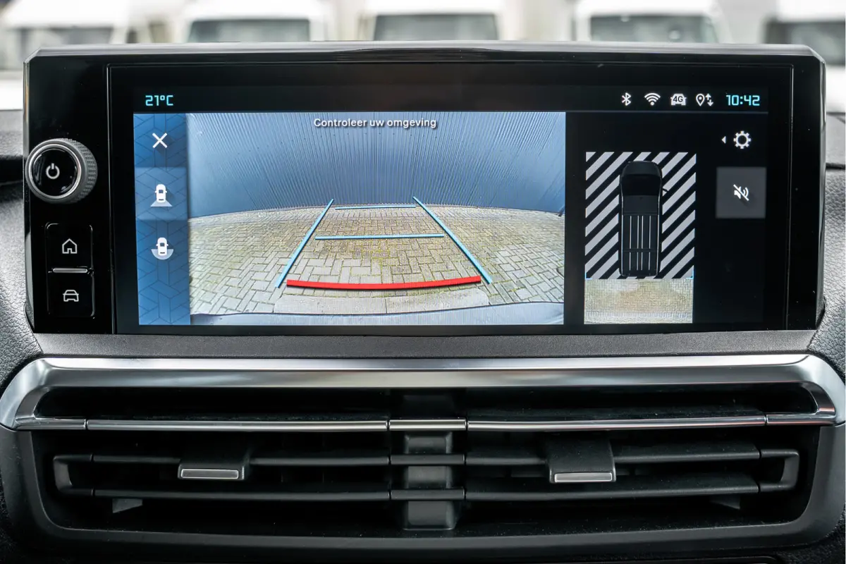 2.0 BlueHDi | 145 PK | AUT | Vitrual display | Camera | Carplay | Cruise | Airco | 3-Zits
