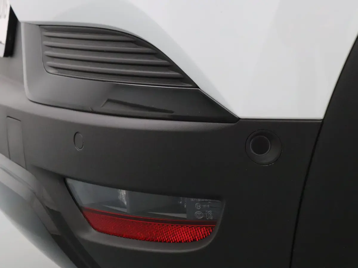 140pk DI-T Intense+ Camera | Cruise | Navi | Parksens. | Stoel-/stuur-/voorruitverwarming