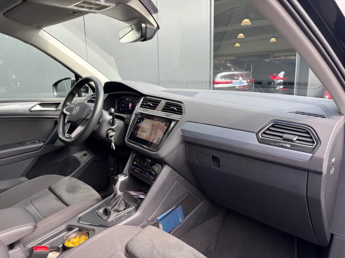 1.4 TSI eHybrid ACC V-Cockpit IQ-Light Stoelmassage Carplay Android